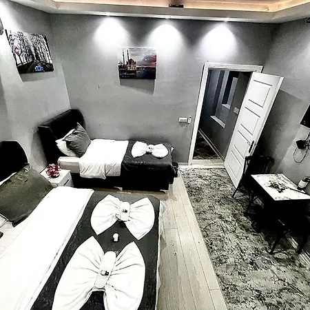 Taksim Luxurious Center *